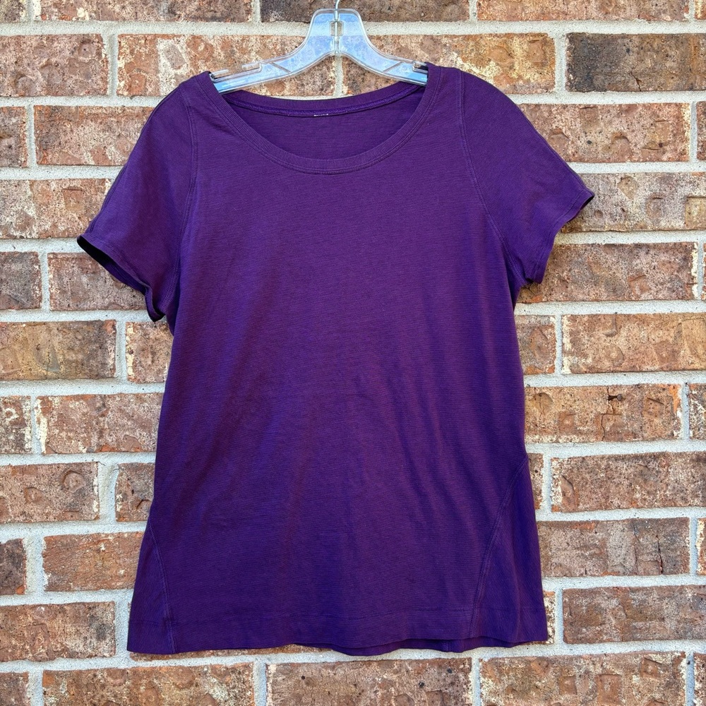 Lululemon Womens Basic T shirt Purple Crew neck pit-18” No size tag stretchable